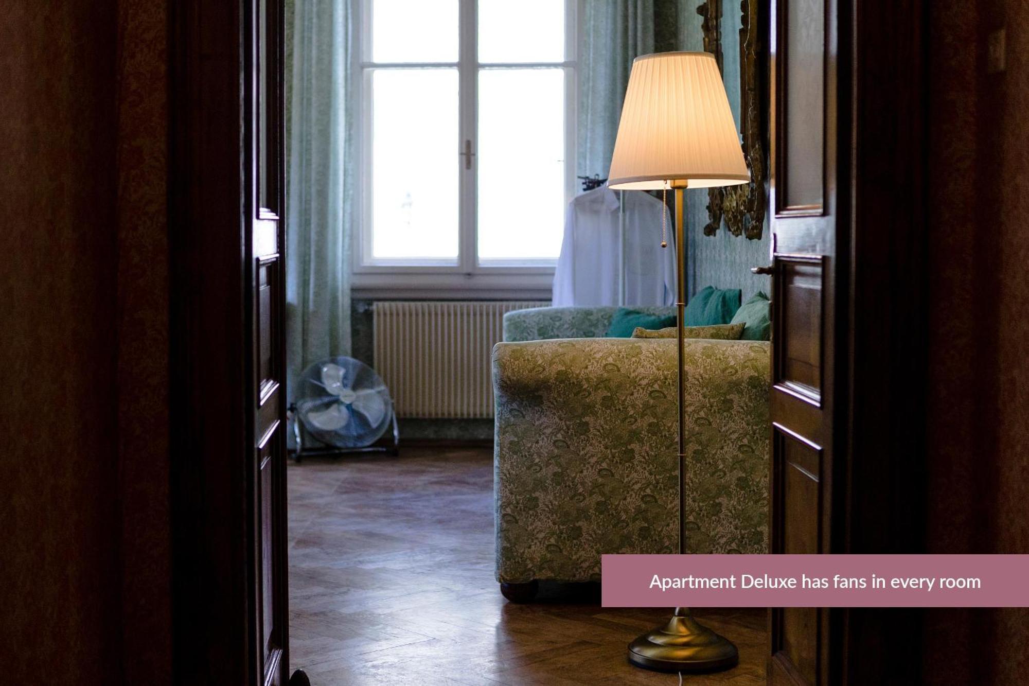 Villa Brunelli Riva del Garda Rum bild